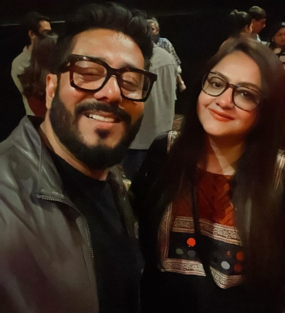 Raj Chakrabarty-র সাথে Sudipa Chatterjee 