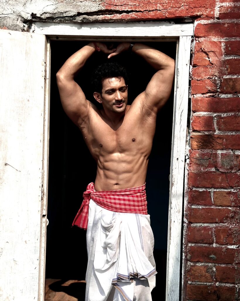 Shooting even in the rain - Indrajeet Bose. Kolkata