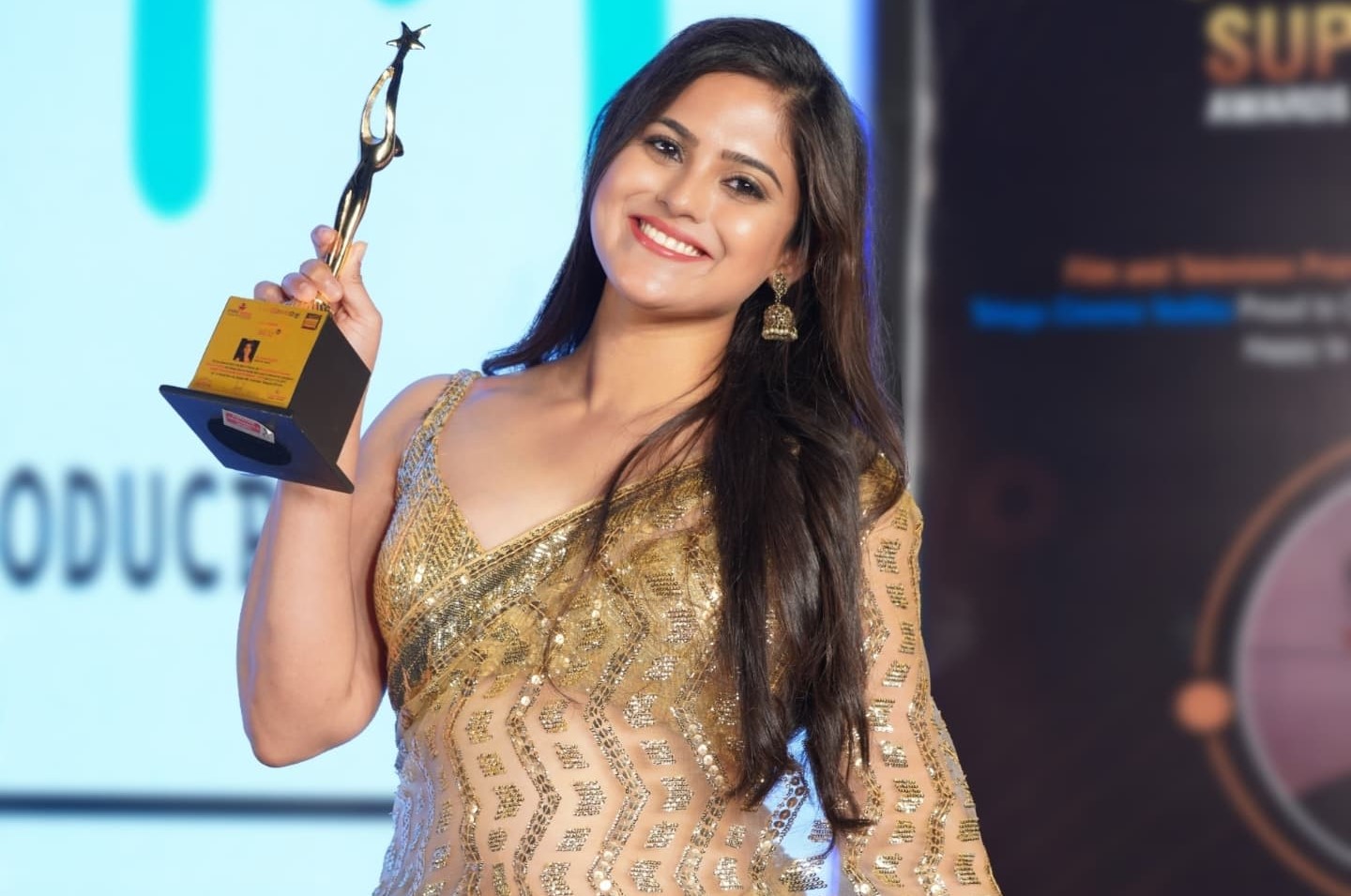 Actress Naina Ganguly admits cheating