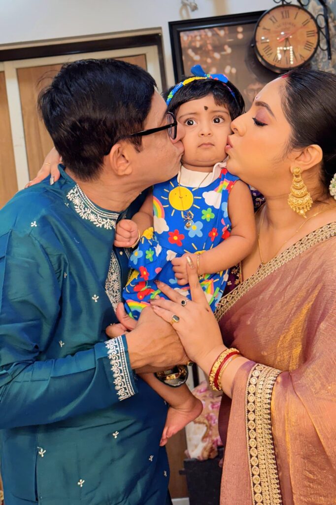 Dhanteras new trend 2025 : Kanchan Mullick, Sreemoyee Chattoraj, Krishvi